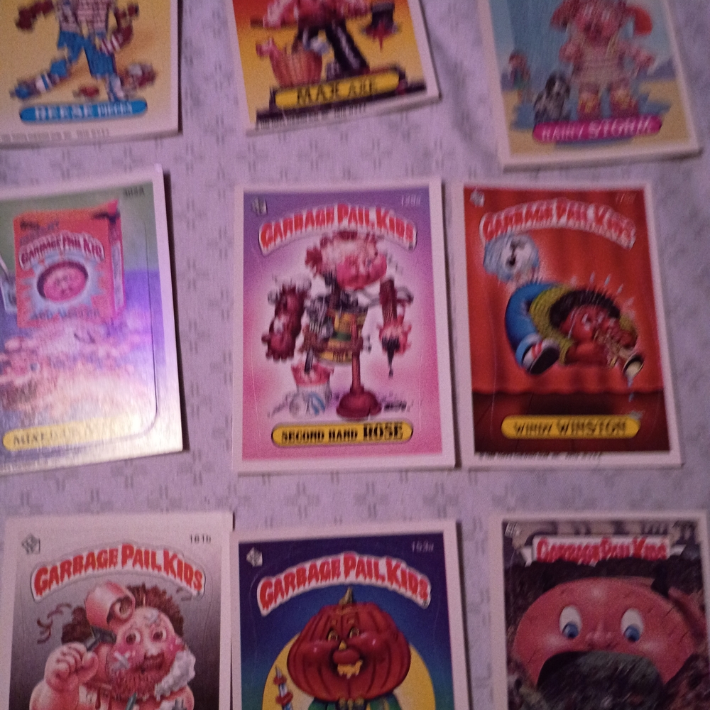 Trading Cards Set - Picture 2 of 4